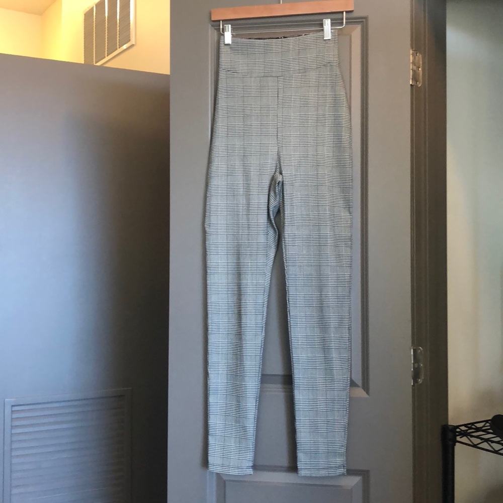 Stretchy skinny dress pants